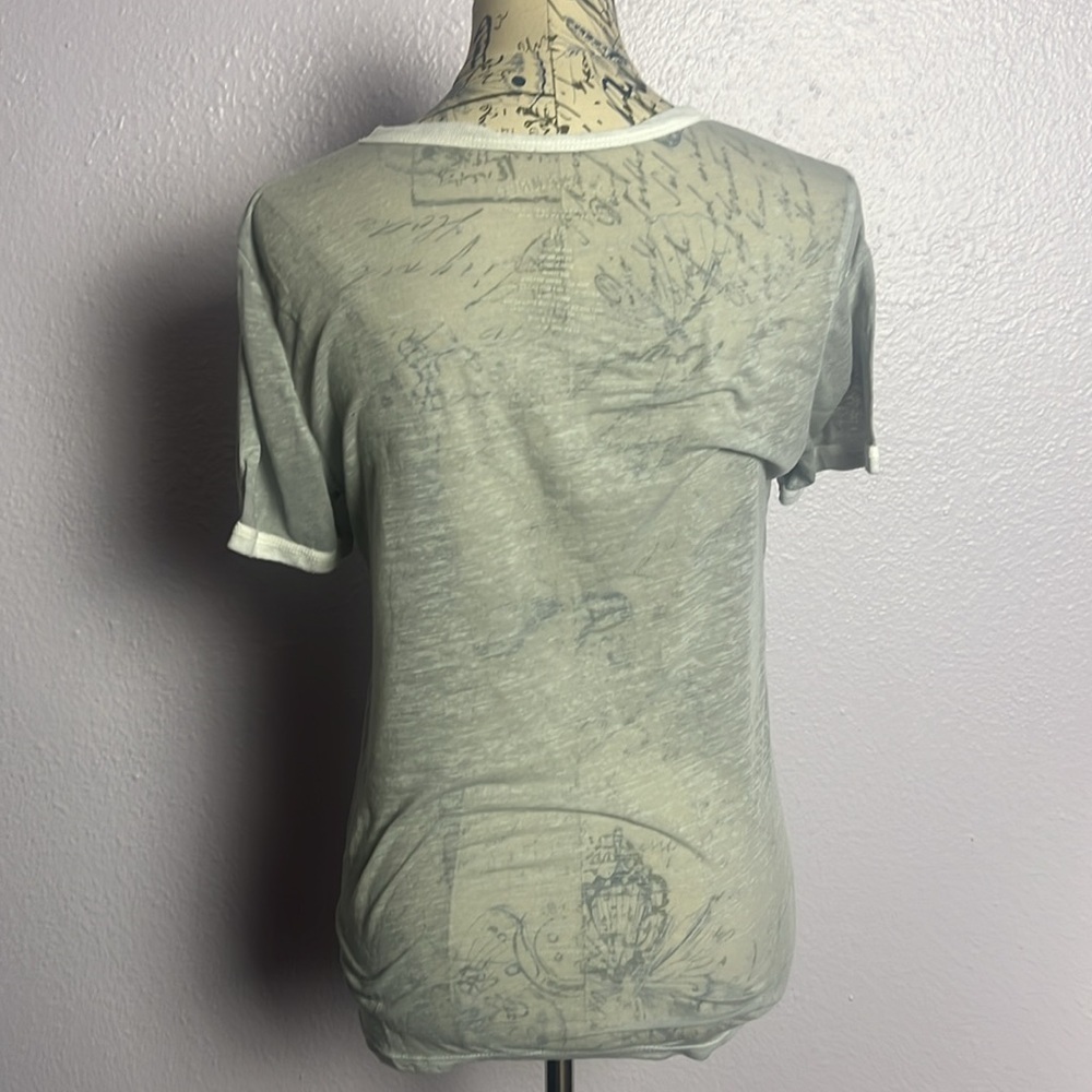 Looney Tunes Layering Tee - Picture 4 of 5
